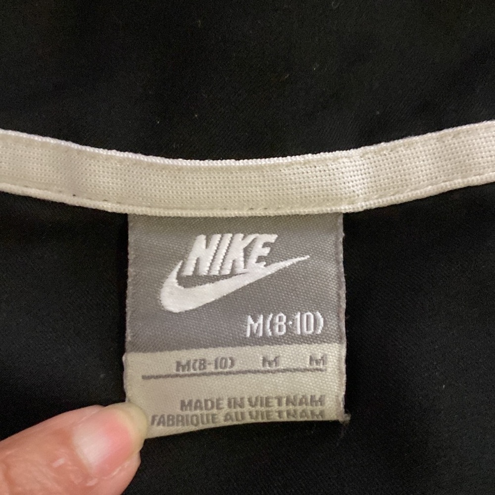 Nike - Picture 8 of 8